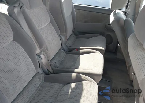 2009 Toyota Sienna Le z USA, uszkodzony, nr VIN 5TDZK23C49S226913